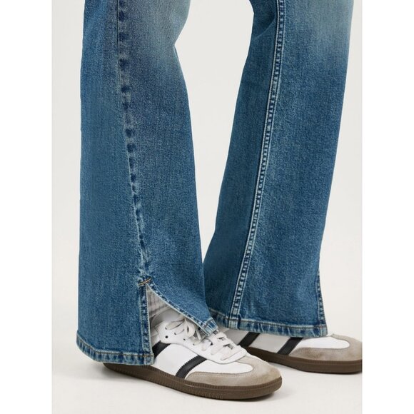 Lee Women's Heritage Mid Rise Bootcut, Size 18, Mid-Rise, Medium Wash Denim - Picture 6 of 7